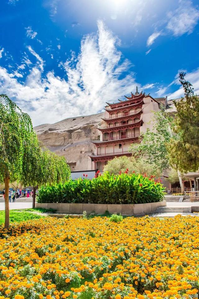 甘肃，热烈欢迎各位来宾与朋友们